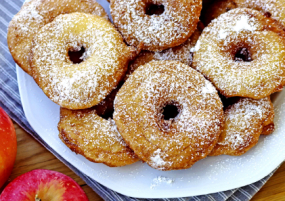 4 fried Apple Rings Chocolate Style