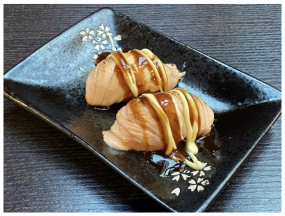 Sushis au saumon snackés