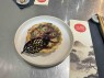 Tartelette aux pêches blanches et sésame noir