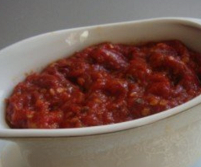 Kečup • Ketchup • Кетчуп