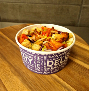 Salată de Pui/Csirke Saláta