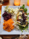 Filet grillowany z camembertem i żurawiną 