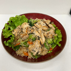 Riz sauté poulet légumes