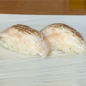 Sushi daurade snackée x2