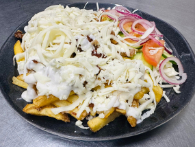 6. Gyros tanier so syrom