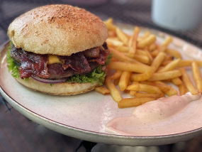 1. BEEF BURGER