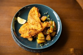 Vyprážaný bravčový rezeň s citrónom 