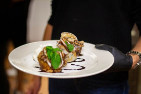 Palacinky s čokoládou a šľahačkou 