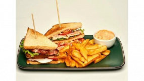 Sandwich club „Simplu”