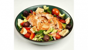 Salată cu piept de pui