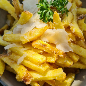 Cartofi Prajiti cu Parmezan
