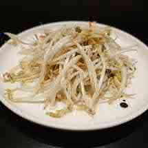 106. GERMOGLI DI SOIA