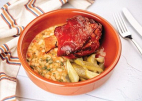 Ciolan de Porc cu Iahnie de Fasole