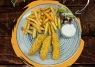 Crispy (3) cu cartofi pai și sos (300 g)