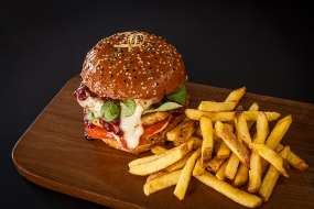 8. Veggie camembert (1,7,10,11)