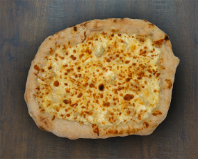 7. Quattro Formaggi Pinsa