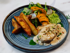 Piept De Pui Cu Sos Gorgonzola