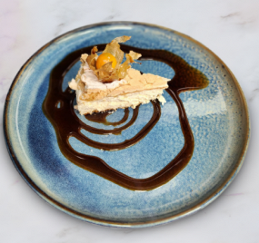 Tort Marengo Cu Sos Caramel