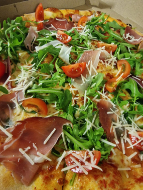 Pizza Crudo e Rucola 