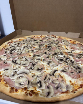 Pizza Prosciutto Funghi