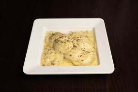 Ravioli burro e salvia