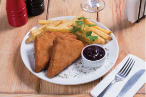 Cașcaval Pane Cu Cartofi Pai Și Sos Afine