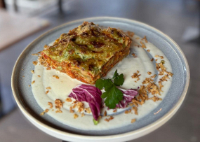 2. Masovo-špenátové lasagne s bešamelom, parmezán (1,3,7) 350 g