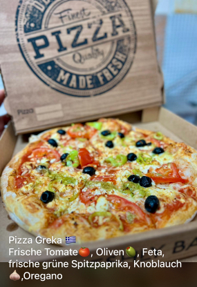 13.Pizza Greka