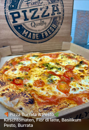 21.Pizza Burrata & Pesto