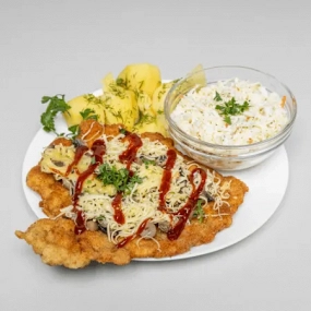 Kotlet schabowy z pieczarką i serem