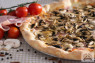 Pizza Prosciutto e Funghi 