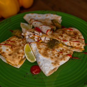 Quesadilla z grillowanym kurczakiem 410g