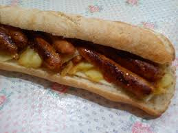 Medio bocadillo de Longanizas con patatas