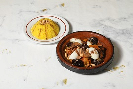 TAGINE D’AGNEAU AUX PRUNEAUX 