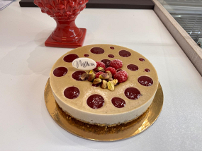 SEMIFREDDO MILLOS PISTACCHIO E LAMPONE (solo ritiro in negozio)