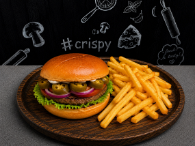 4. Hovädzí burger so slaninkou a jalapeno