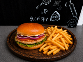 2. Chickenburger+hranolky