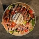Sałatka z prosciutto crudo i burratą