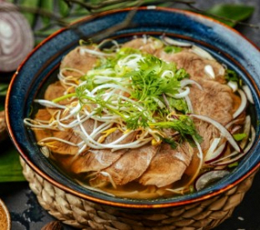 M10 Pho Ga - kuřecí maso