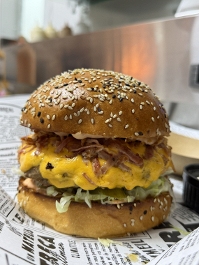 SPICY CHEESY BURGER 550GR