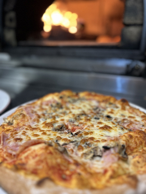 7. Šunkovo šampiňónová XL