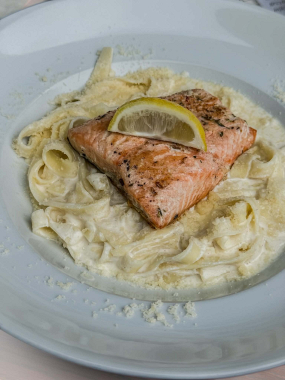 Tagliatelle s lososem