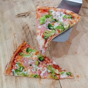 5. Pizza Brokolicová 32cm