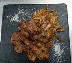 Ceafă de Porc la Grătar