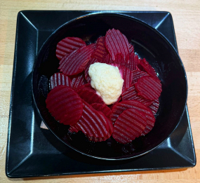 Salată de Sfeclă Roșie cu Hrean