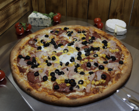 15. Pizza Lucia (1,3,7) 1000g 🍳