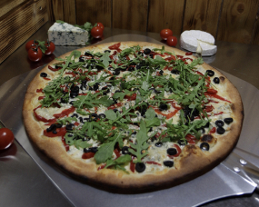 18. Pizza Júlia (1,3,7) 1000g 🌱