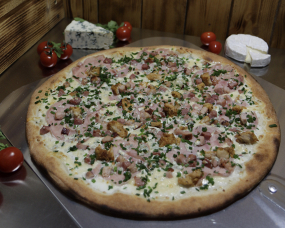 19. Pizza Dominik (1,3,7) 1000g 🧀