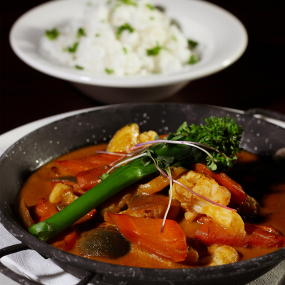 VEGGIE PÁNEV ZE ŽLUTÉHO KARI 