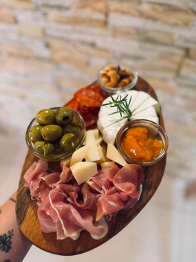 Sorella plate